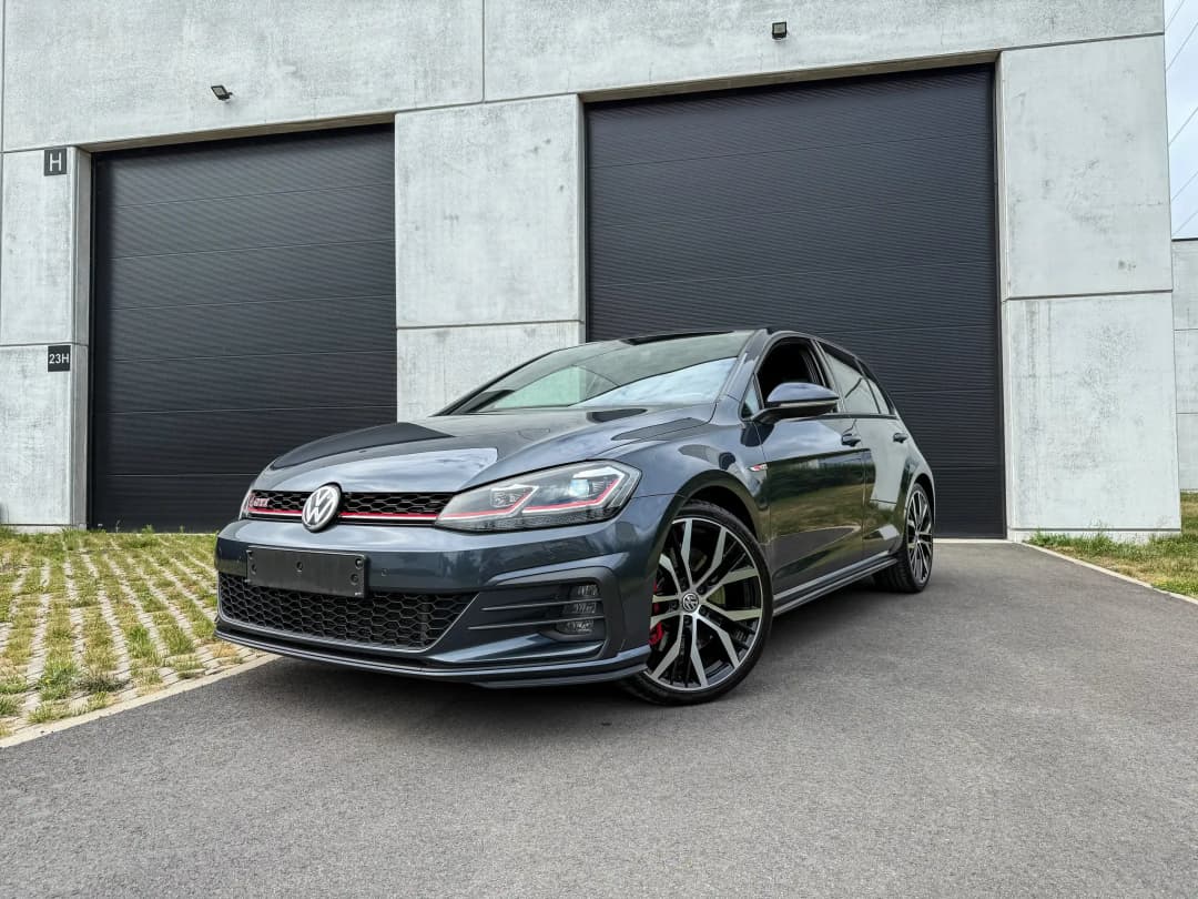 Volkswagen Golf GTI